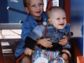 Yanik und Fabien auf Rutschbahn
